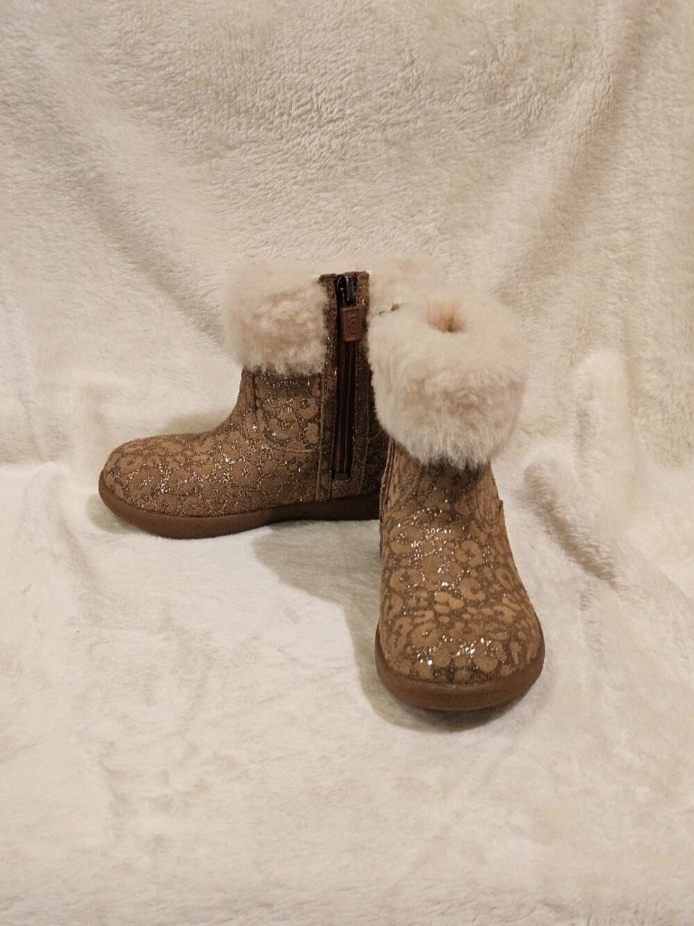 UGG® Girls' Jorie II Glitter Leopard Print Booties (8)